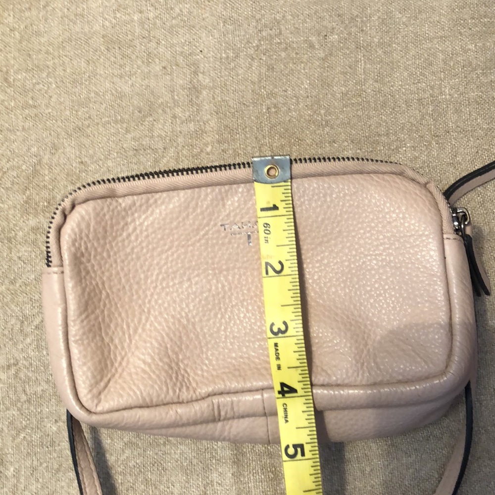 Tahari leather small crossbody - Picture 8 of 9